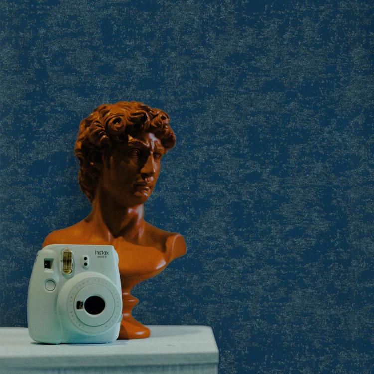 کاغذ دیواری تیره